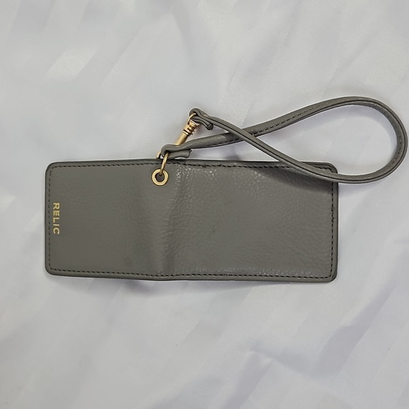 RELIC CARD CASE WRISTLET IN GREY - Picture 5 of 5